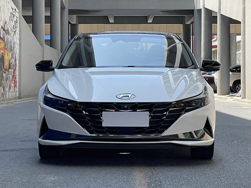 Hyundai Elantra 2021 1.5L CVT LUX Flagship Edition National - Huishida Trading