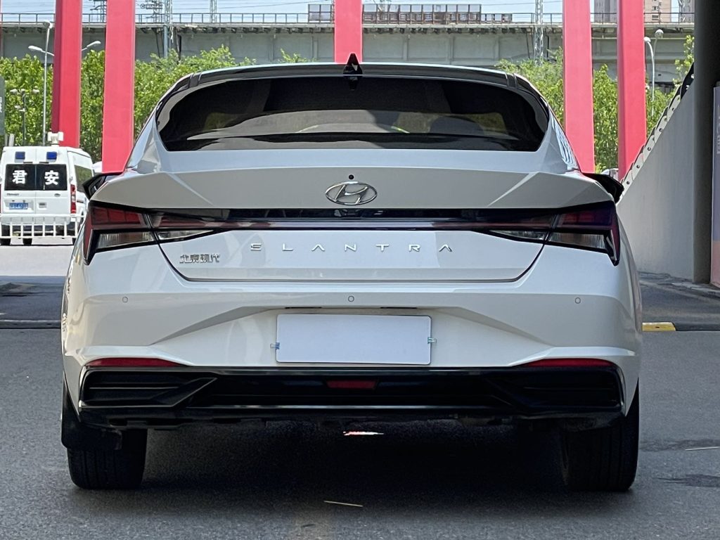 Hyundai Elantra 2021 1.5L CVT LUX Flagship Edition National - Huishida Trading