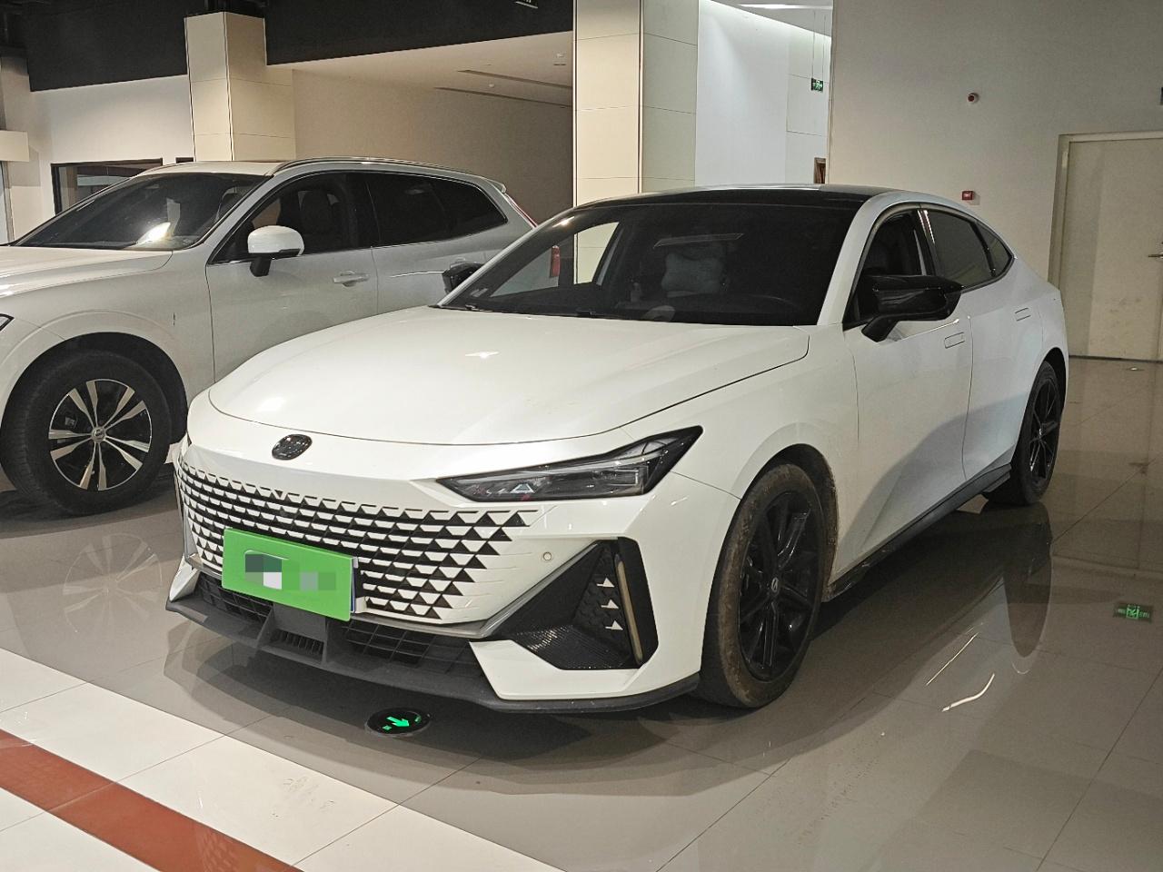 Changan UNI-V 2022 1.5T Premium
