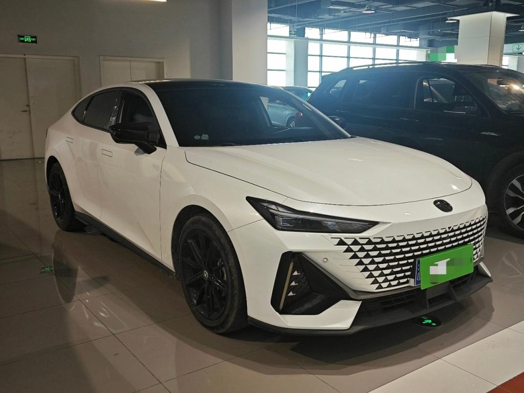 Changan UNI-V 2022 1.5T Premium - Huishida Trading