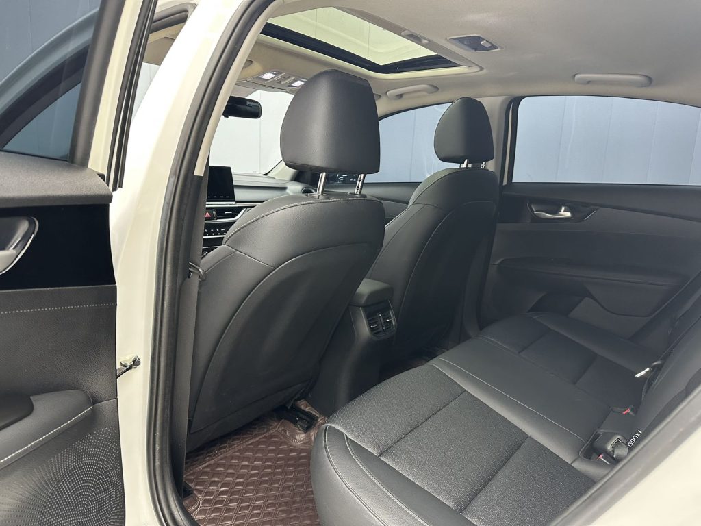 Kia K3 2021 1.5L CVT Fashion Edition - Huishida Trading