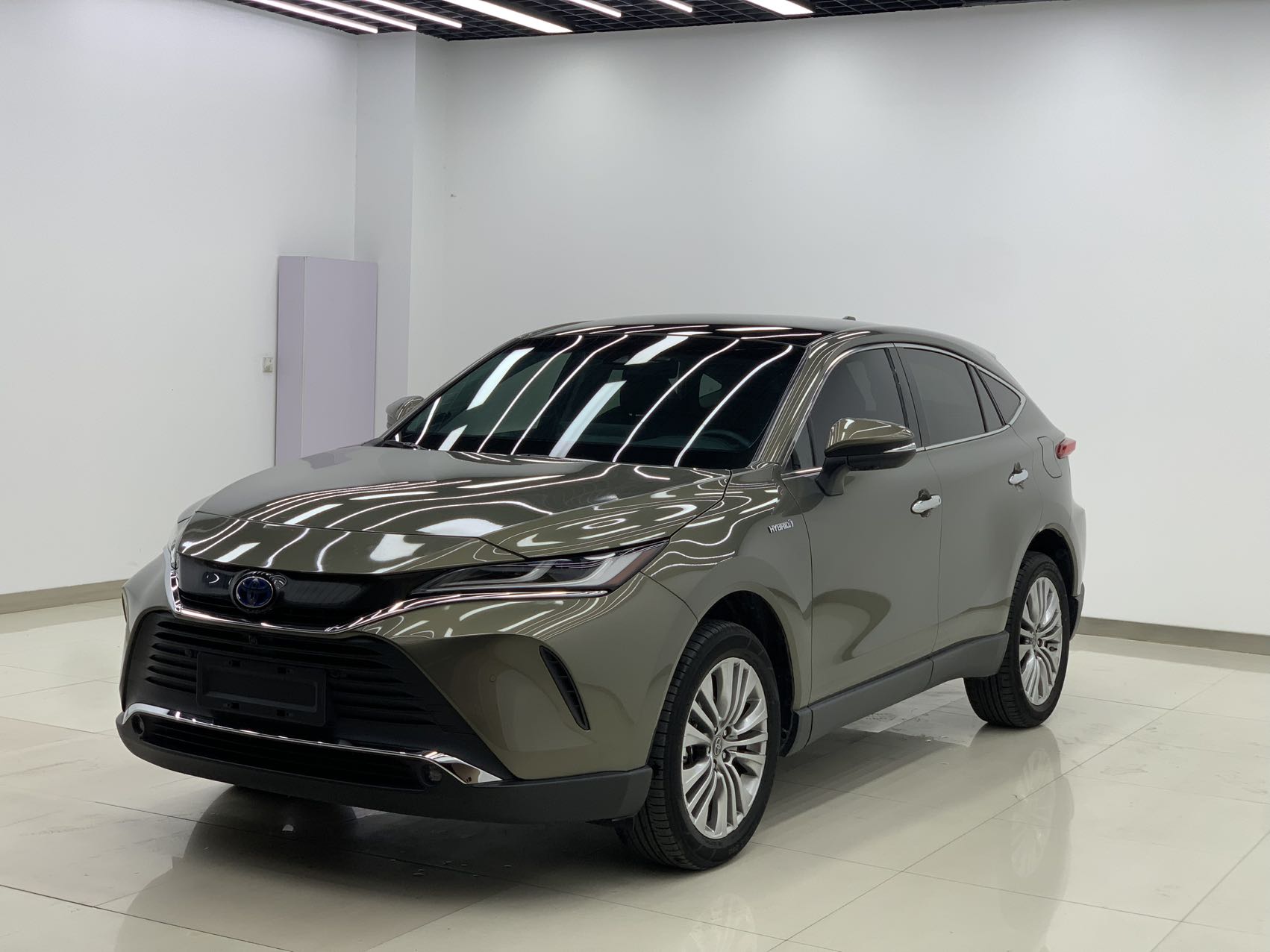 TOYOTA  HARRIER 2022 Twin Engine 2.5L CVT 4WD Flagship Edition