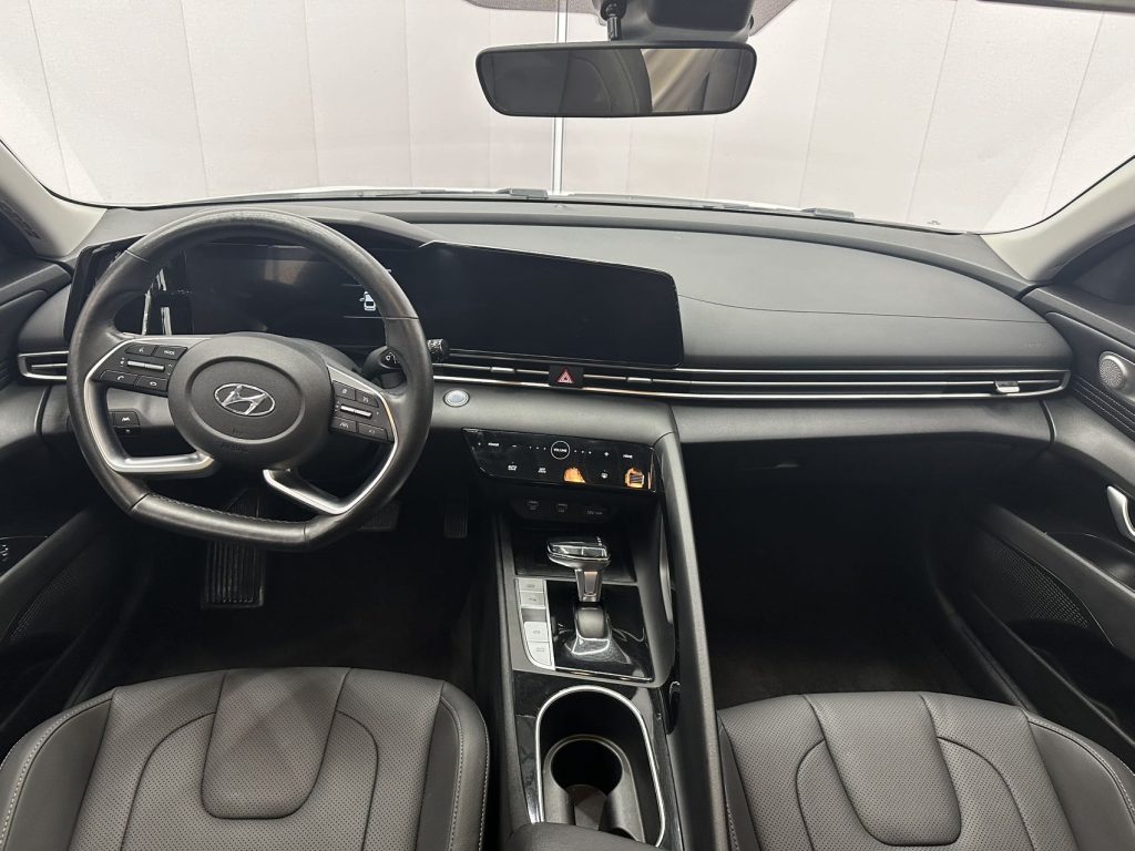 Hyundai Elantra 2021 1.5L CVT LUX Premium - Huishida Trading