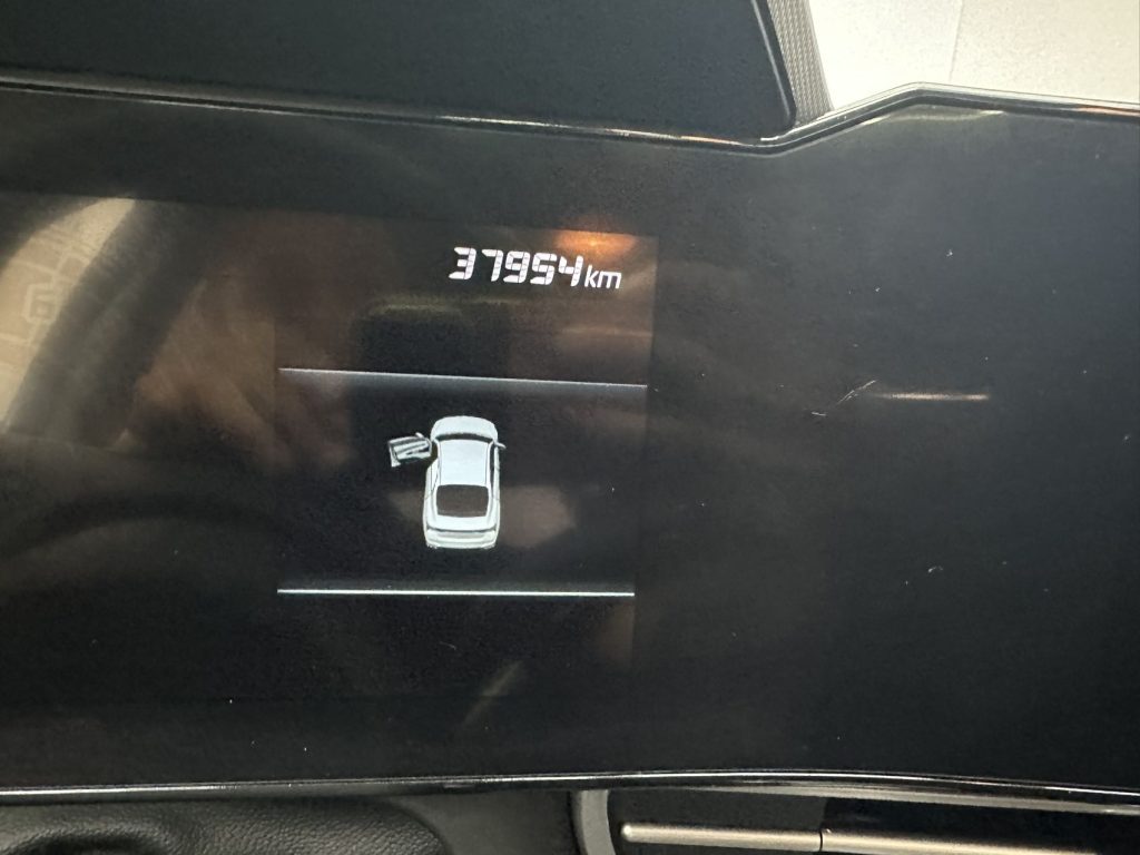 Hyundai Elantra 2021 1.5L CVT LUX Premium - Huishida Trading