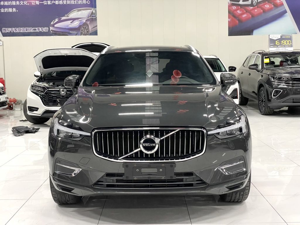 Volvo XC60 2021 T5 4WD Zhiyuan Deluxe - Huishida Trading
