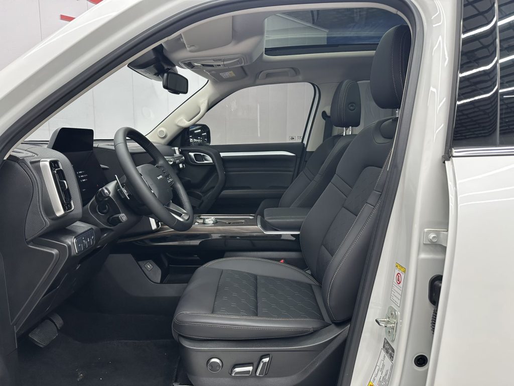 Haval DARGO 2022 1.5T DCT 2WD Horse-dog Chasing Edition - Huishida Trading