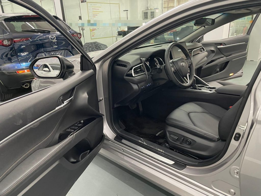 2021 Camry 2.0G Deluxe - Huishida Trading