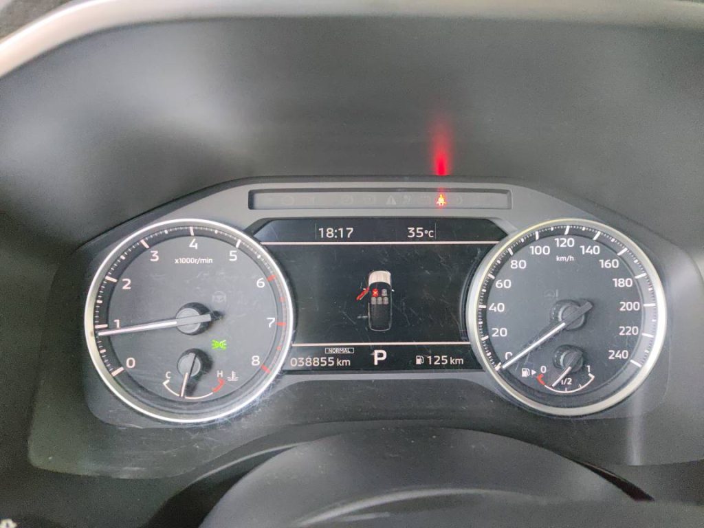 Mitsubishi Outlander 2023 1.5T CVT 4WD Excellence 5-местный - Huishida Trading