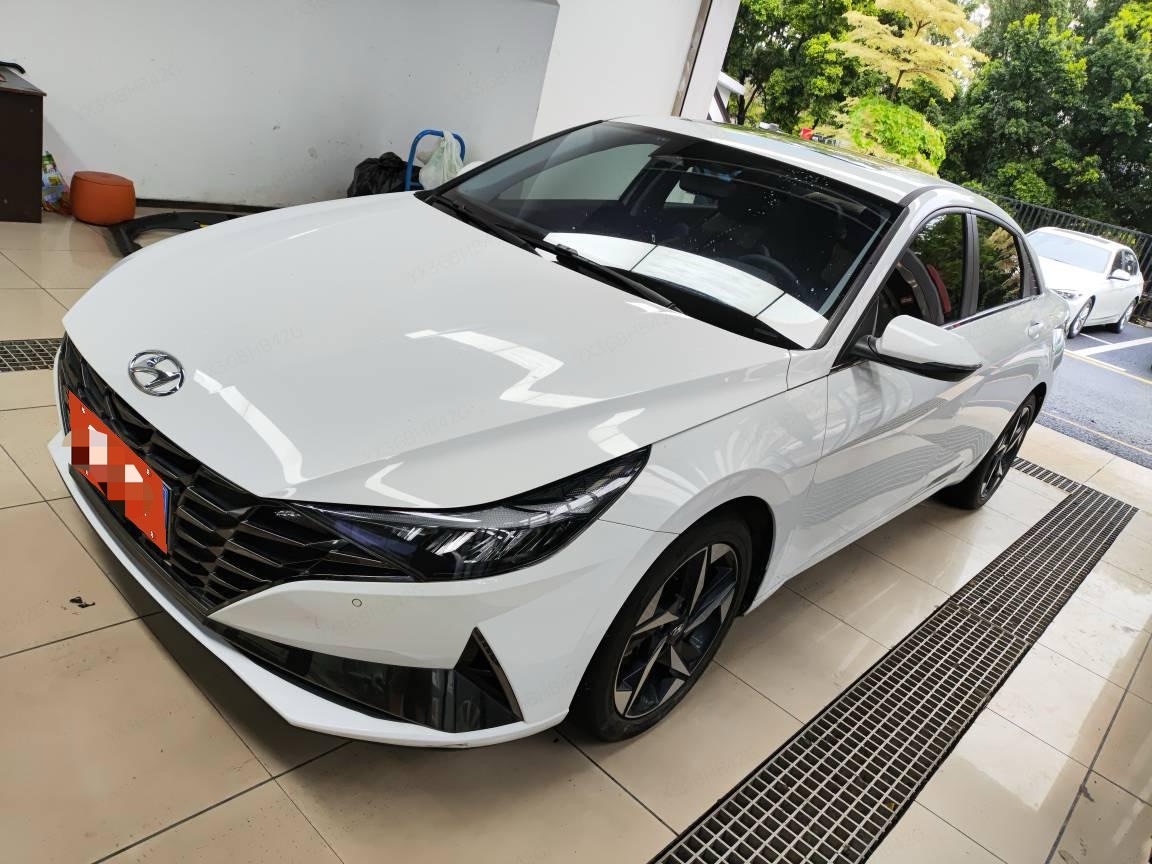 Hyundai Elantra 2022 1.5L CVT LUX Premium