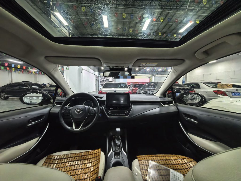 Toyota Corolla 2021 Двухцилиндровый двигатель 1,8 л E-CVT Elite - Huishida Trading