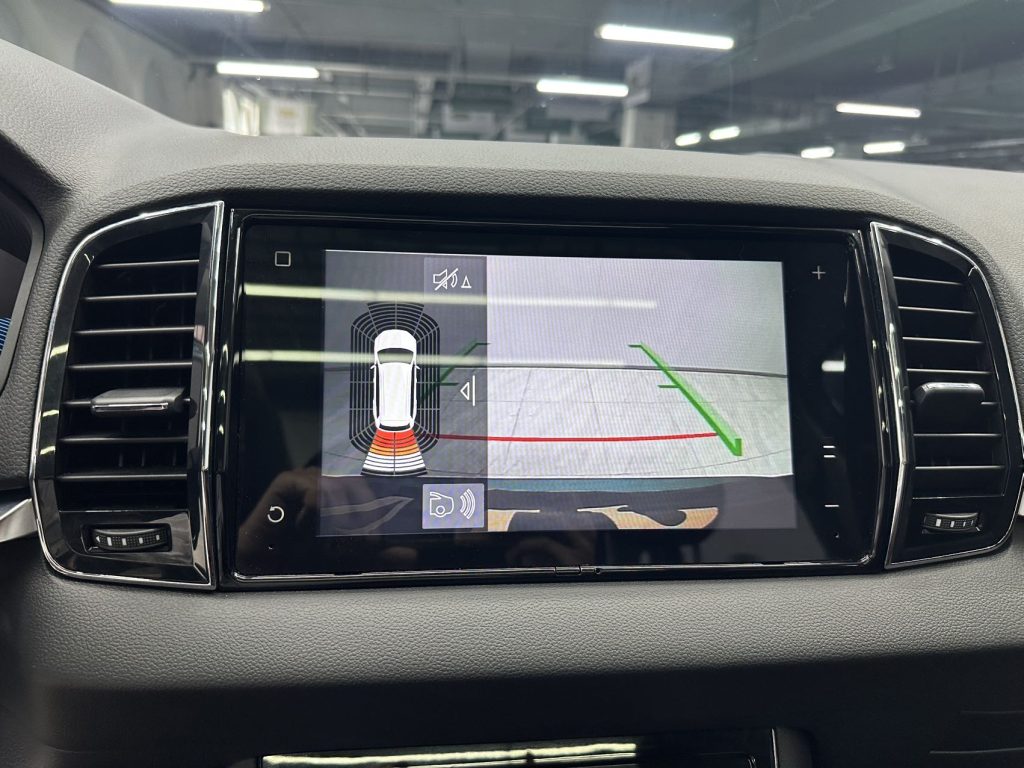Skoda KAROQ 2022 TSI280 Luxury Edition - Huishida Trading