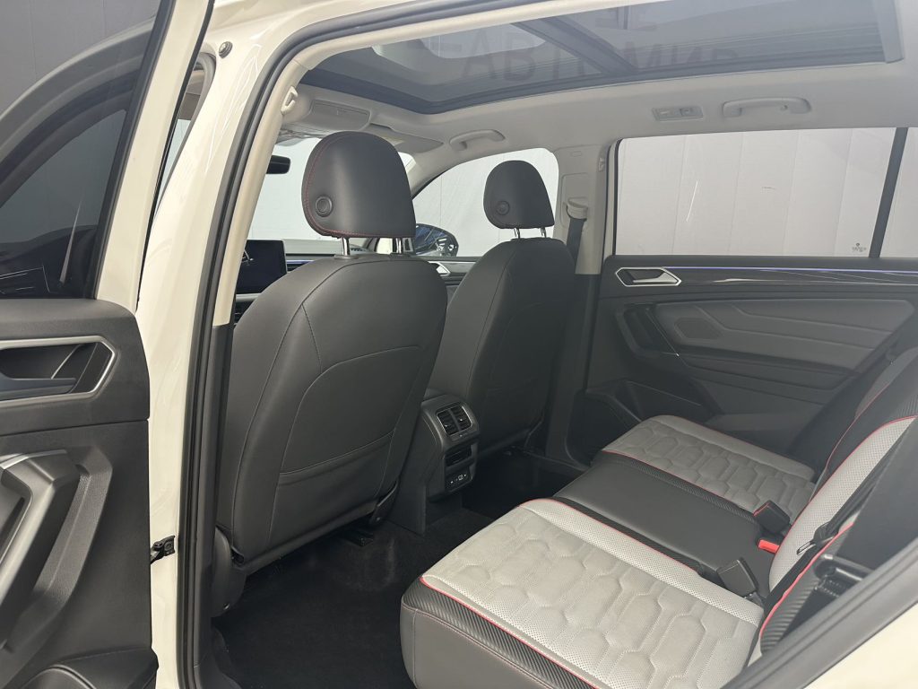 Volkswagen Tiguan-L 2022 330TSI Auto 2WD R-Line Flagship Edition - Huishida Trading