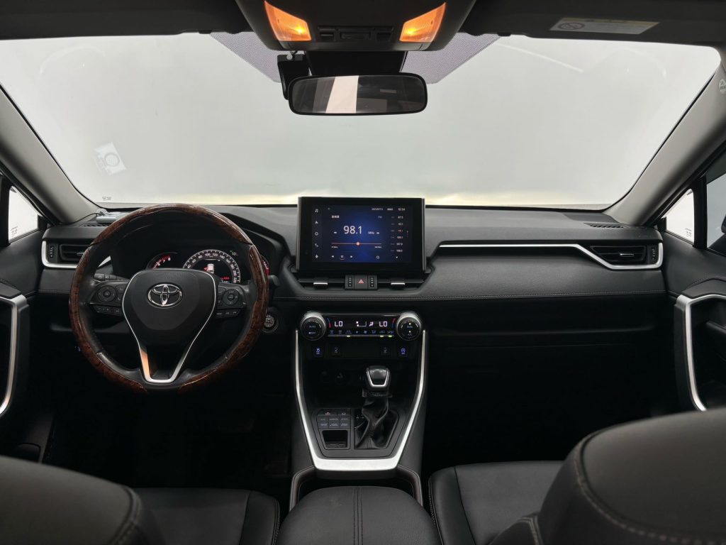 Toyota RAV4 2021 2.0L CVT 4WD Style PLUS Edition - Huishida Trading
