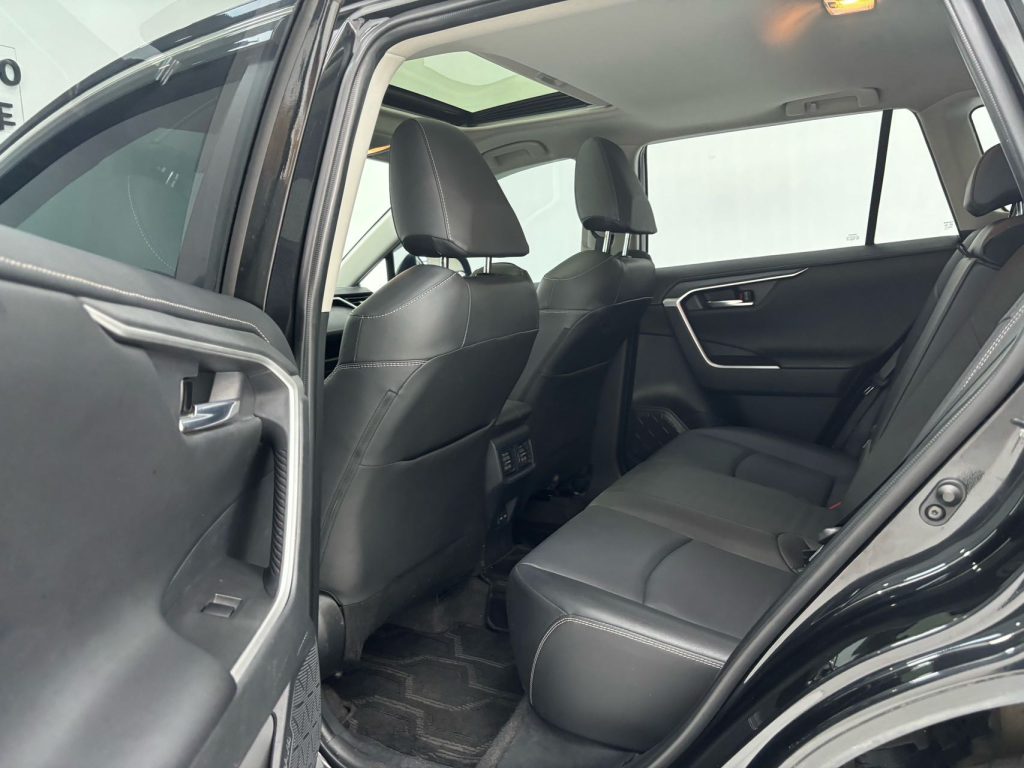 Toyota RAV4 2021 2.0L CVT 4WD Style PLUS Edition - Huishida Trading