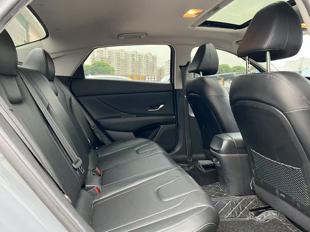 Hyundai Elantra 2021 1.5L CVTLUX Premium Edition - Huishida Trading