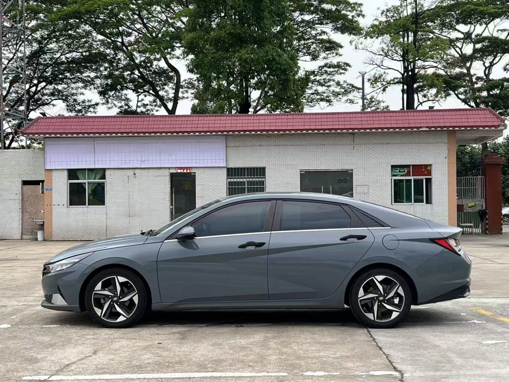 Hyundai Elantra 2021 1.5L CVTLUX Premium Edition - Huishida Trading