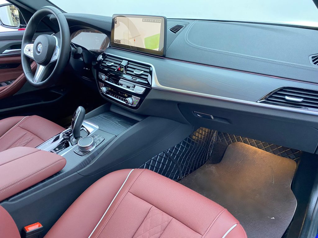 BMW 530Li 2022 530Li Leader M Sport Package - Huishida Trading