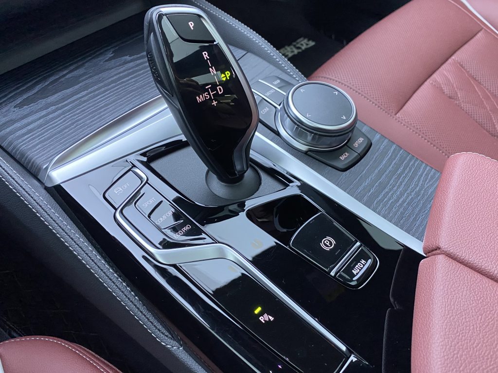 BMW 530Li 2022 530Li Leader M Sport Package - Huishida Trading