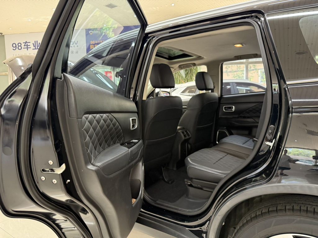 Mitsubishi Outlander 2020 4WD Enjoy Edition 7-местный - Huishida Trading