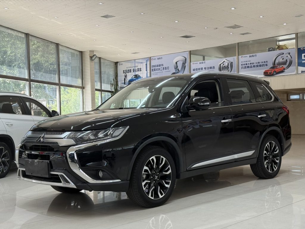 Mitsubishi Outlander 2020 4WD Enjoy Edition 7-местный - Huishida Trading