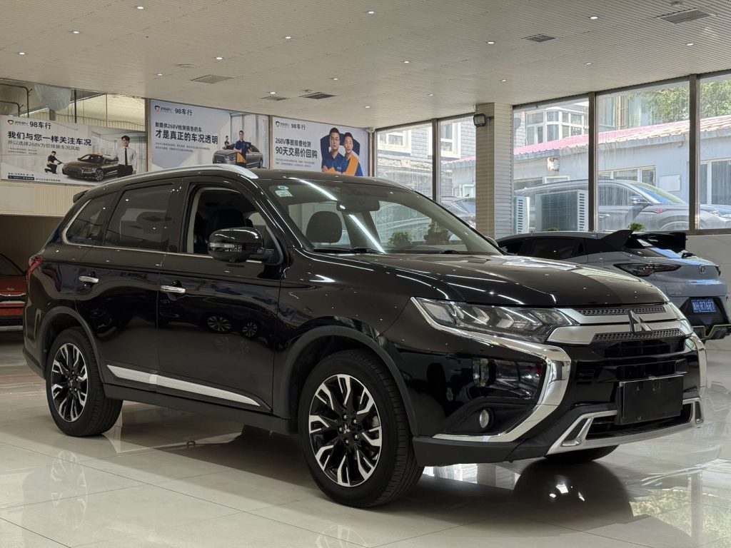 Mitsubishi Outlander 2020 4WD Enjoy Edition 7-местный - Huishida Trading