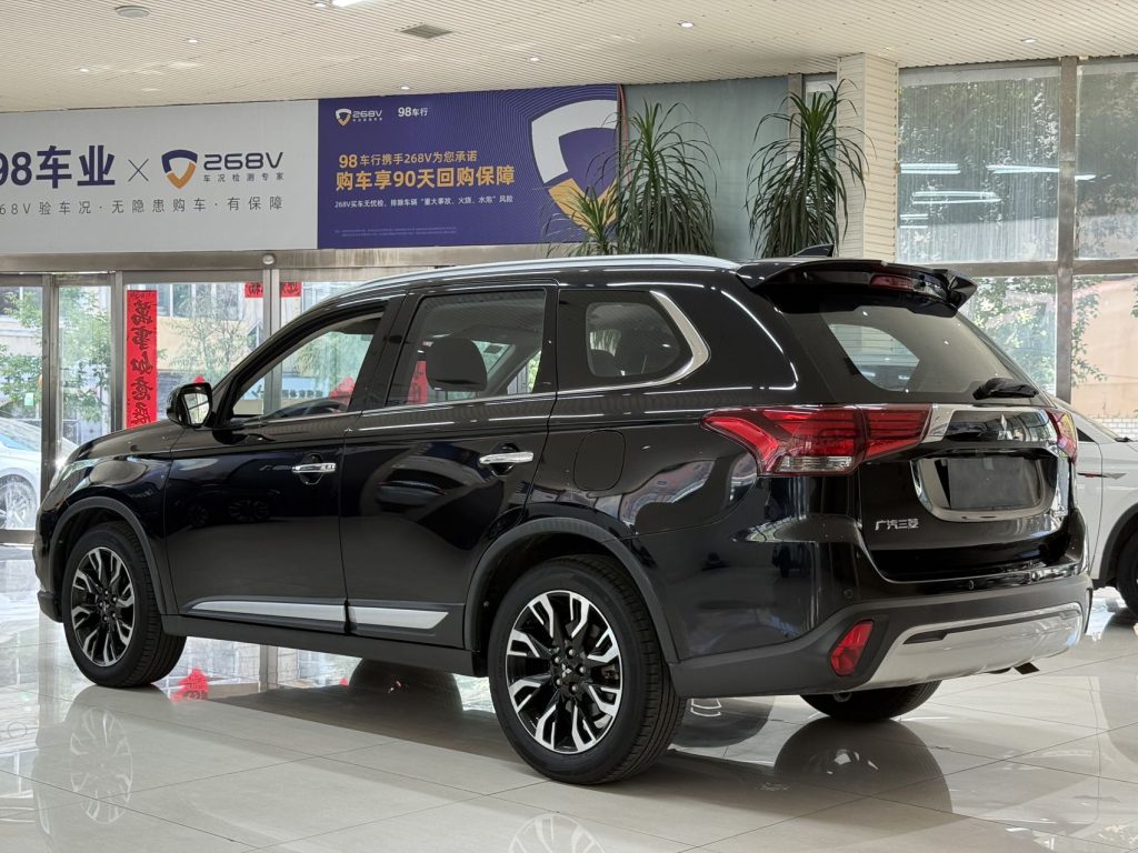 Mitsubishi Outlander 2020 4WD Enjoy Edition 7-местный - Huishida Trading