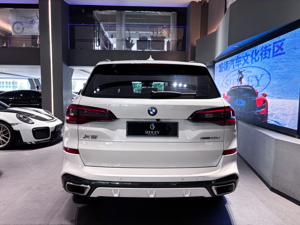 BMW X5 2022 xDrive 40Li Premium M Sport Package - Huishida Trading
