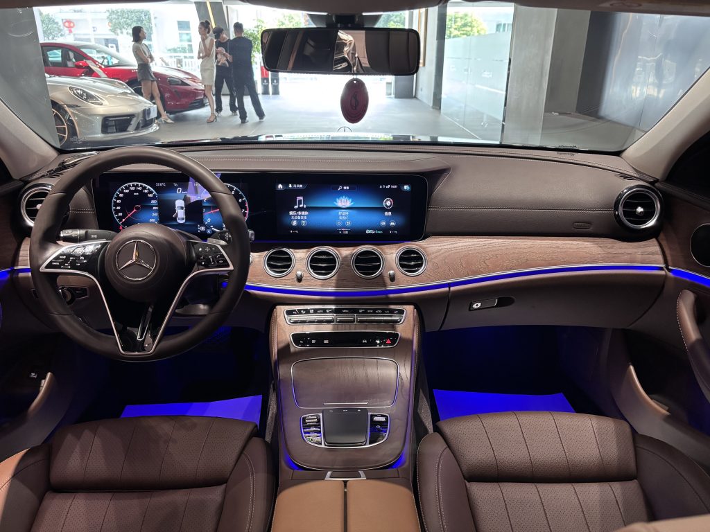 Mercedes-Benz E300L 2022 MODEL MODIFIED II E 300 L STYLE - Huishida Trading