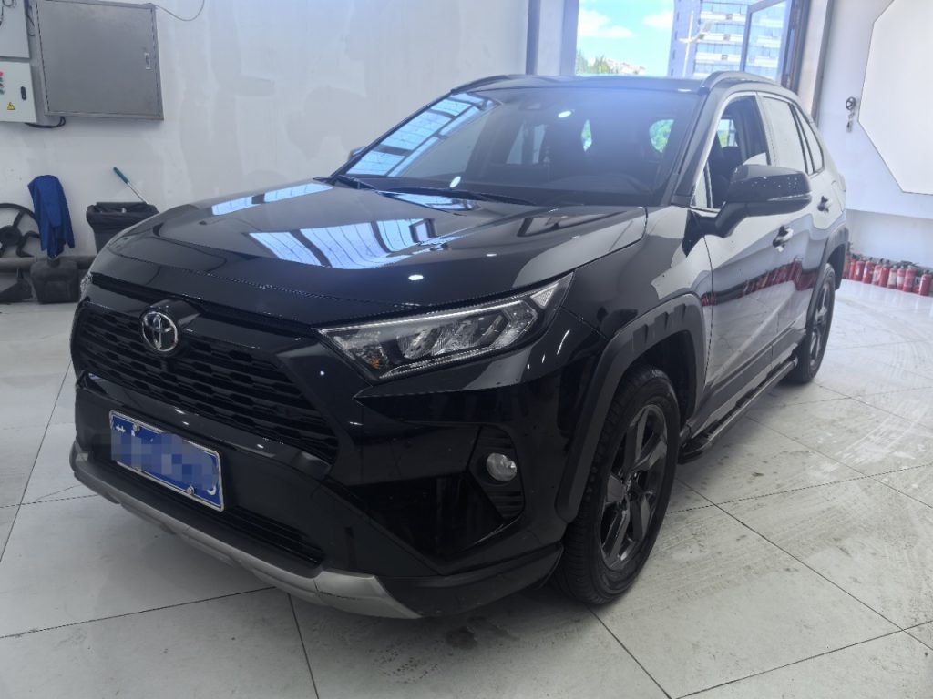 Toyota RAV4 2022 модельного года 2.0 CVT с полным приводом Fashion PLUS - Huishida Trading
