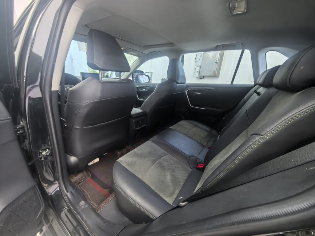 Toyota RAV4 2022 модельного года 2.0 CVT с полным приводом Fashion PLUS - Huishida Trading
