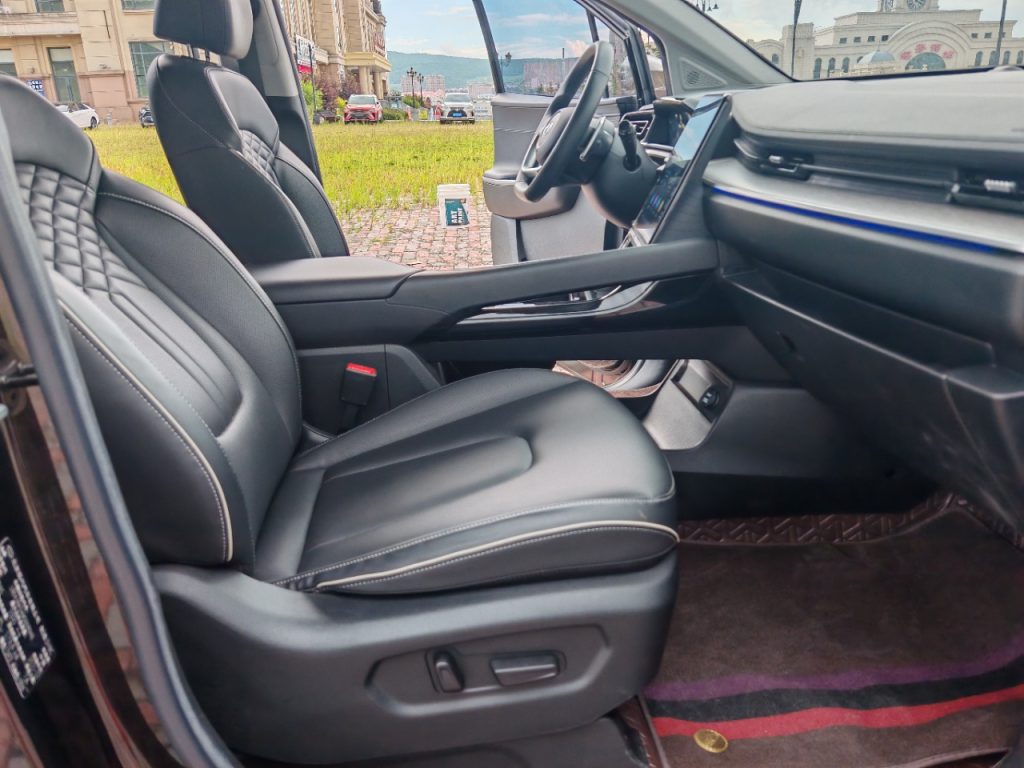 Hyundai Custo 2021 380TGDi Smart Love Premium LUX Premium - Huishida Trading