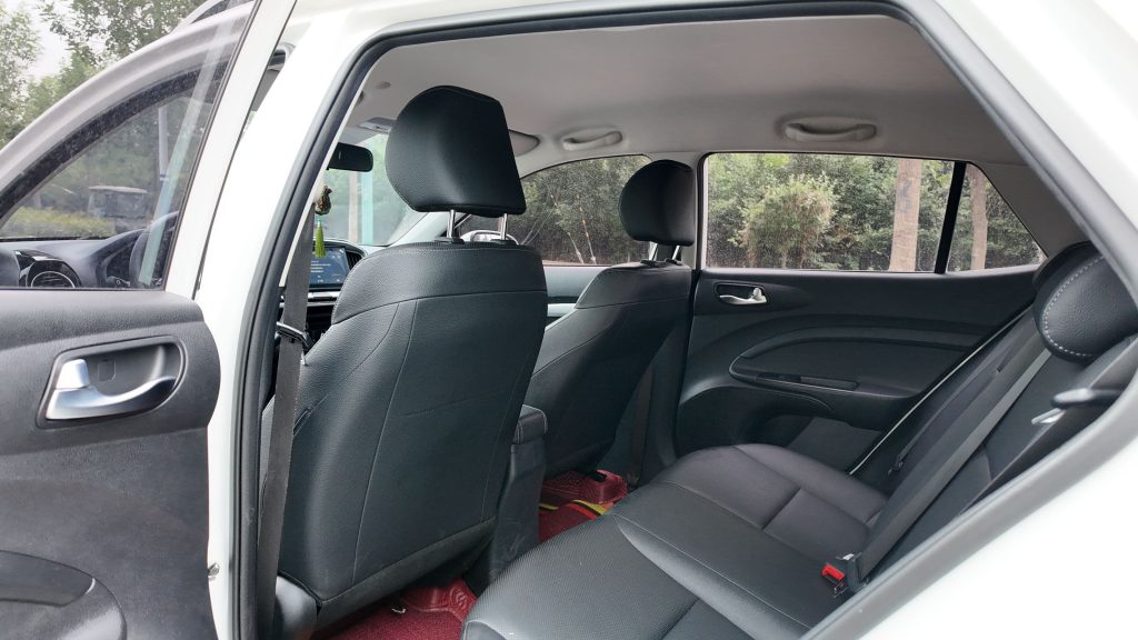 Kia KX1 2021 модельного года, 1,4 л, CVT, автоматическая коробка передач, версия «Fun Enjoy» - Huishida Trading