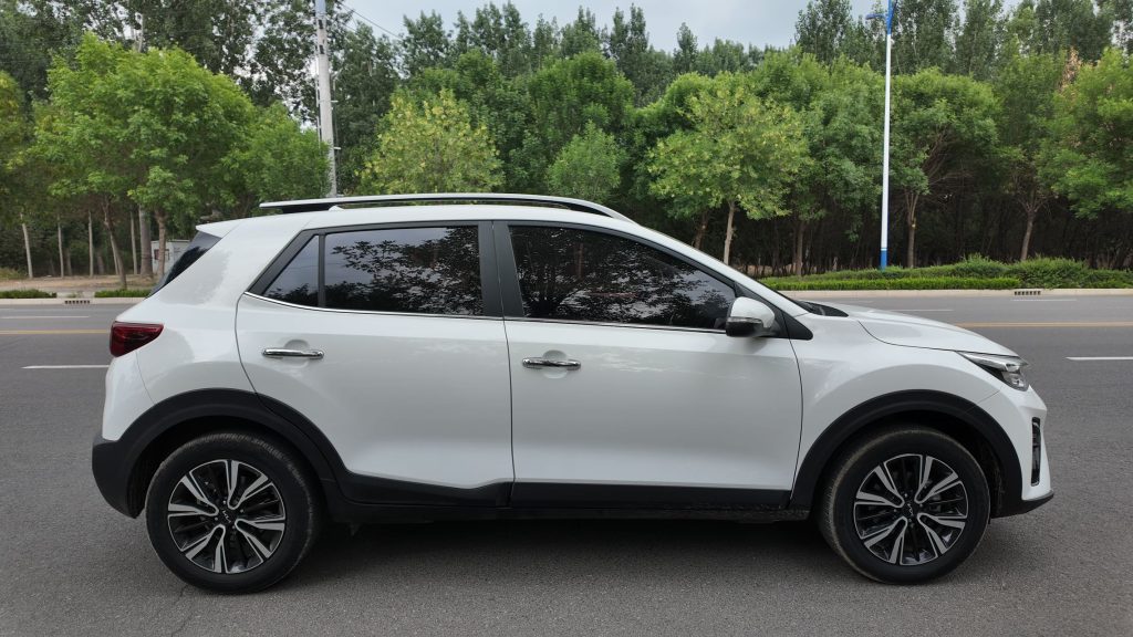Kia KX1 2021 модельного года, 1,4 л, CVT, автоматическая коробка передач, версия «Fun Enjoy» - Huishida Trading