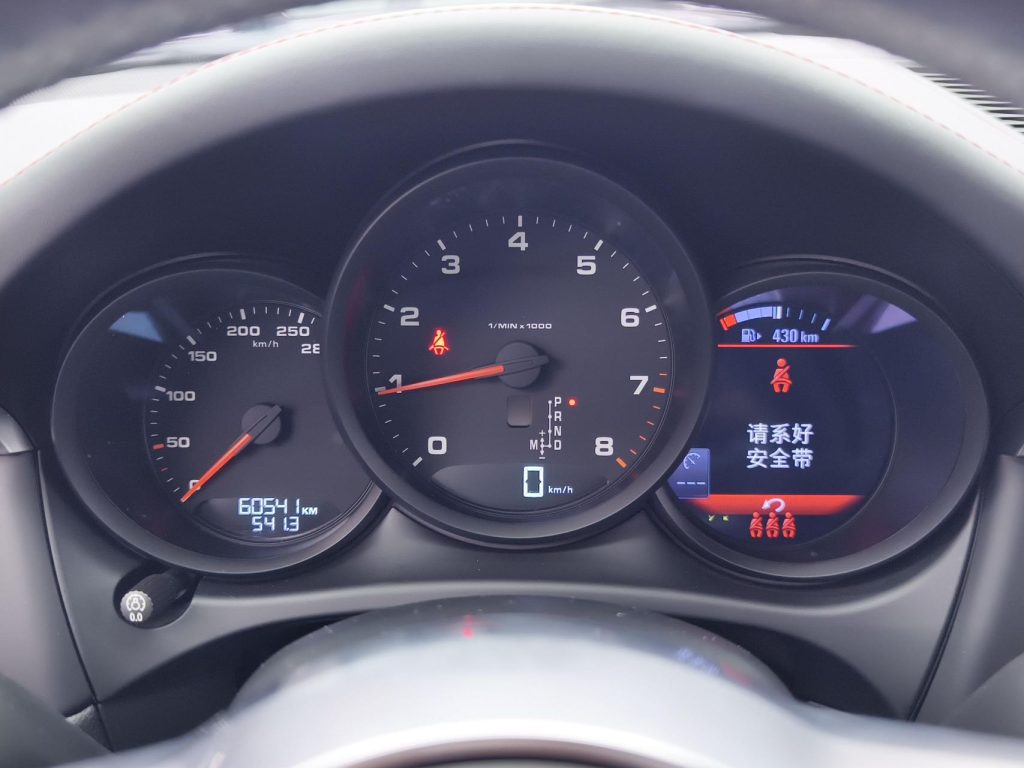 Porsche Macan 2021 модельного года 2.0T - Huishida Trading