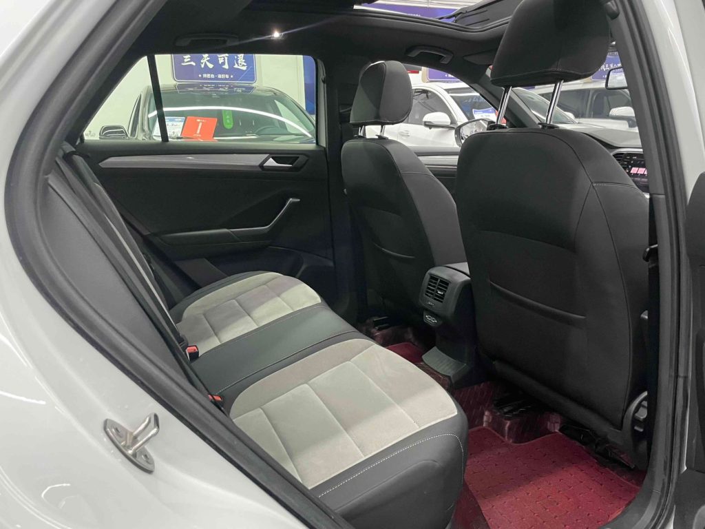 Volkswagen T-ROC 2021 280TSI DSG 2WD R-Line Pro Intelligent Link Edition - Huishida Trading