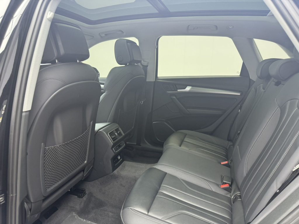 Audi Q5L 2022 40T Luxury Dynamic - Huishida Trading