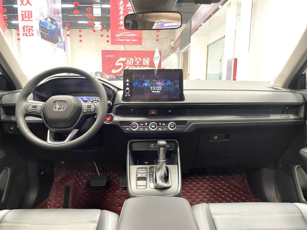 Honda CRV 2023, двухколесный привод, 5-местная версия - Huishida Trading