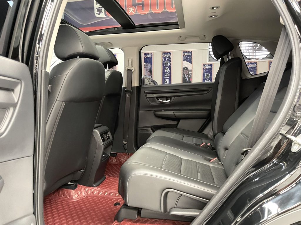 Honda CRV 2023, двухколесный привод, 5-местная версия - Huishida Trading