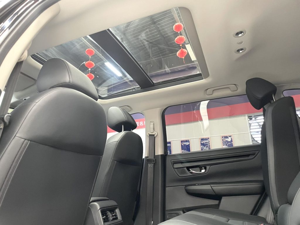 Honda CRV 2023, двухколесный привод, 5-местная версия - Huishida Trading