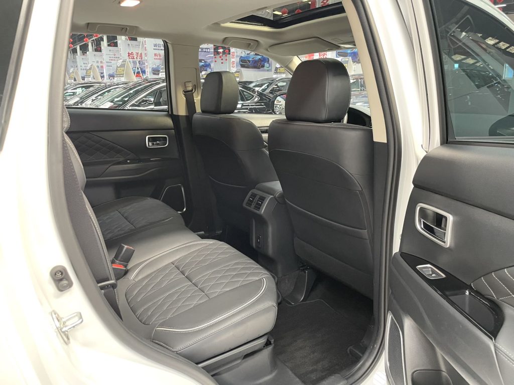 Mitsubishi Outlander 2021 модельного года, 2,0 л, передний привод, 5 мест. - Huishida Trading