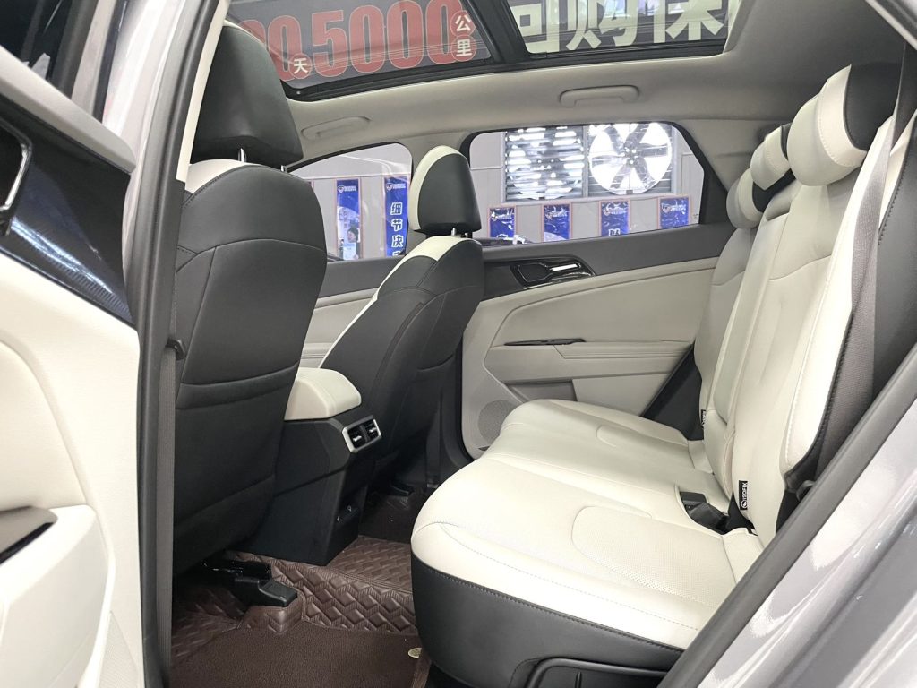 Kia Sportage 2023 модельного года, 1.5T, двухколесный привод, версия «Престиж» - Huishida Trading