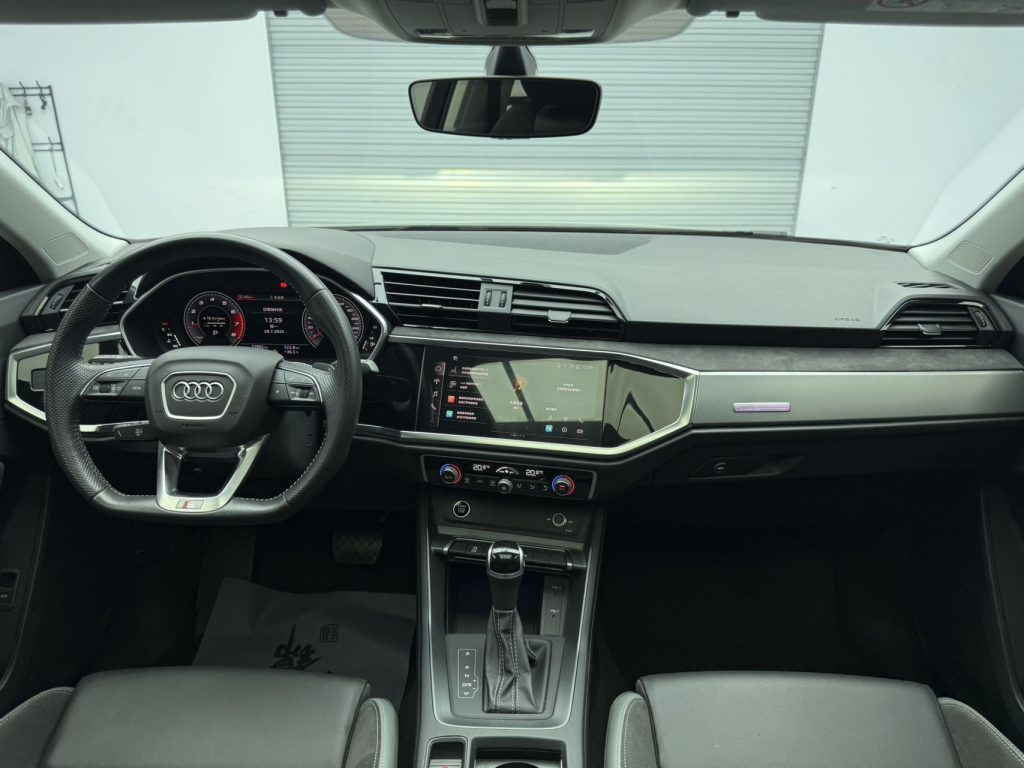 Audi Q3 Sportback 2022 модельного года 40 TFSI Fashion - Huishida Trading