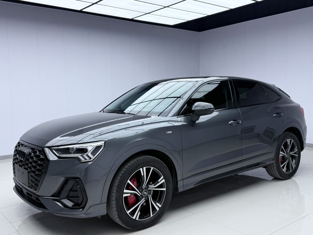 Audi Q3 Sportback 2022 модельного года 40 TFSI Fashion - Huishida Trading