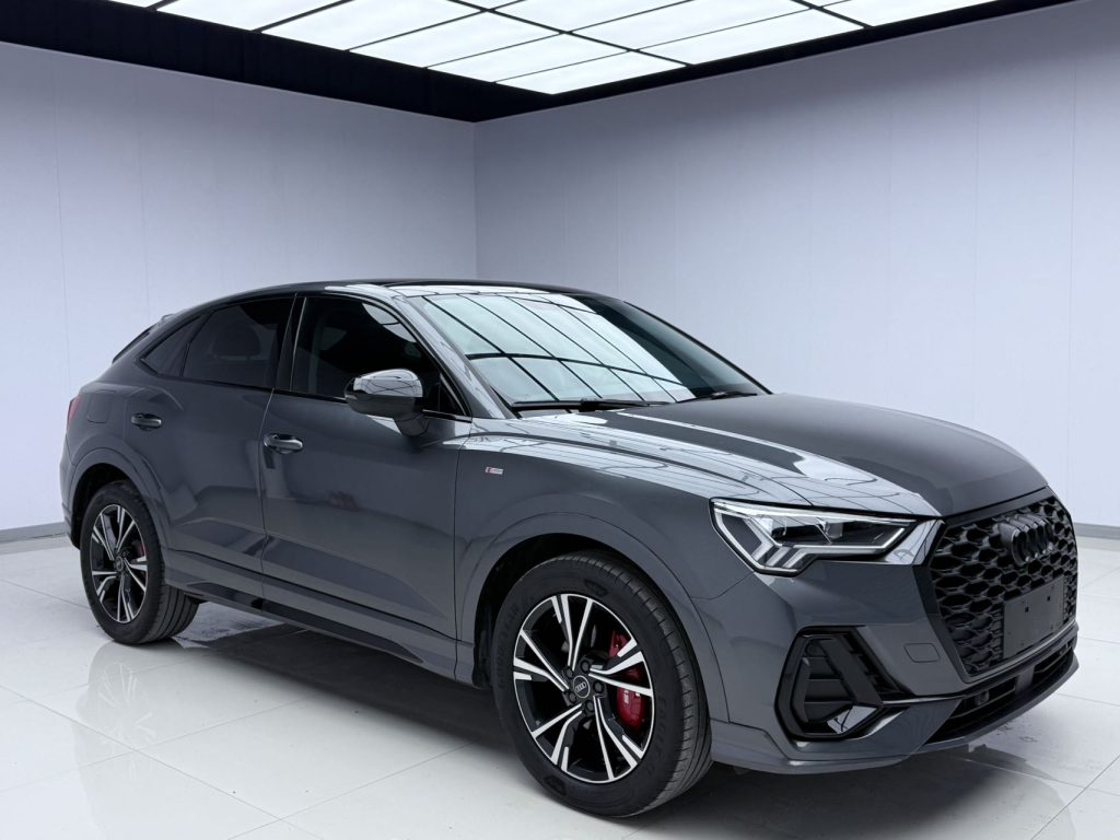 Audi Q3 Sportback 2022 модельного года 40 TFSI Fashion - Huishida Trading