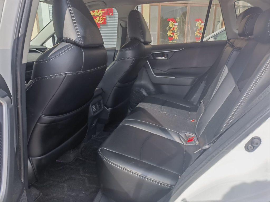 RAV4 2021 модельного года 2.0L CVT с приводом на две колеса, версия Fashion - Huishida Trading