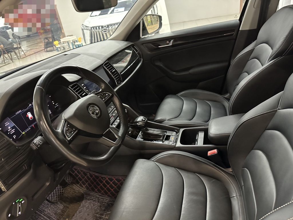 Kodiaq 2021 TSI330 7-местный двухколесный привод, версия Luxury Premium Edition. - Huishida Trading