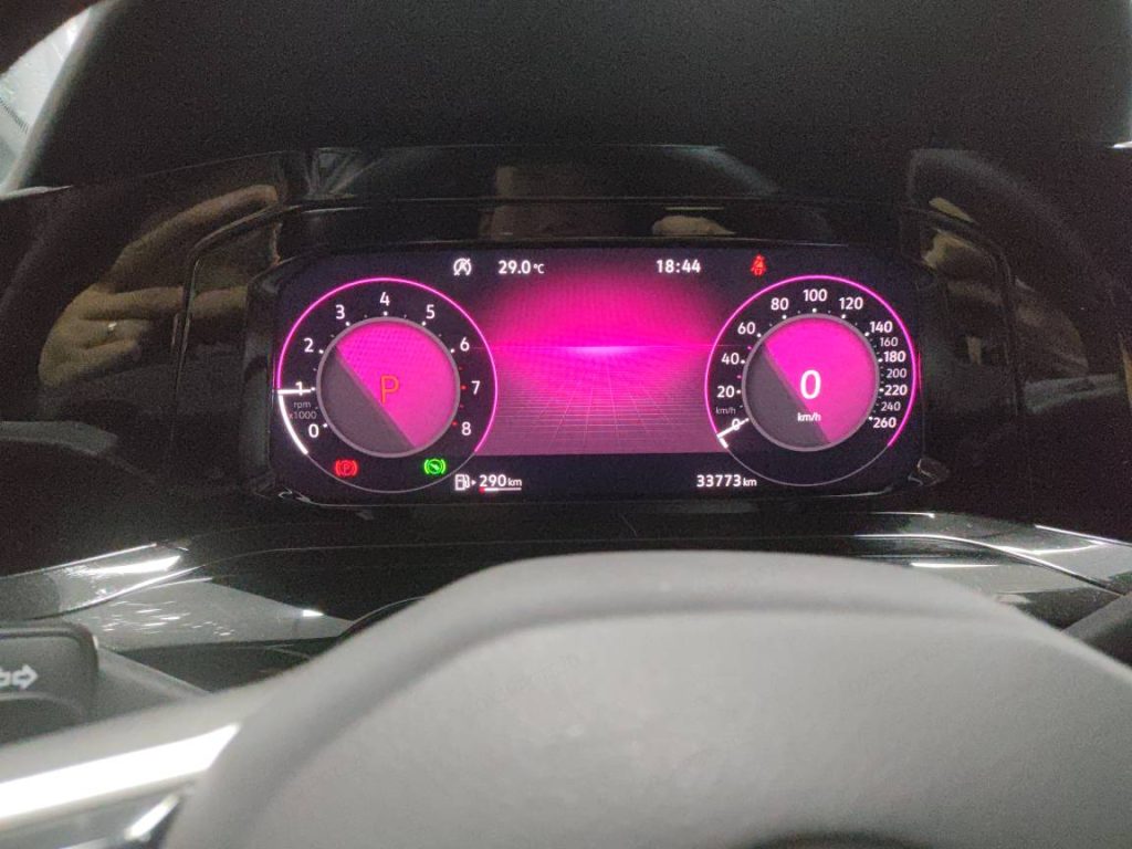 VW Golf 2021 модельного года 280TSI DSG R-Line - Huishida Trading