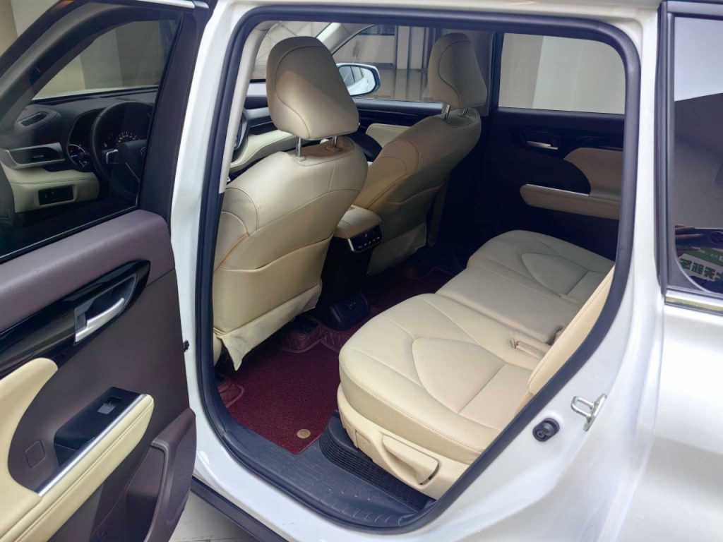 TOYOTA HIGHLANDER 2022 Twin Engine 2.5L 4WD Premium 7-Seater - Huishida Trading