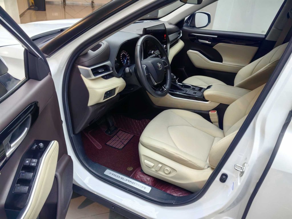 TOYOTA HIGHLANDER 2022 Twin Engine 2.5L 4WD Premium 7-Seater - Huishida Trading