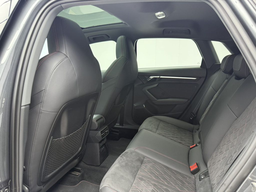 Audi A3 2021 Sportback 35 TFSI Luxury Sport - Huishida Trading